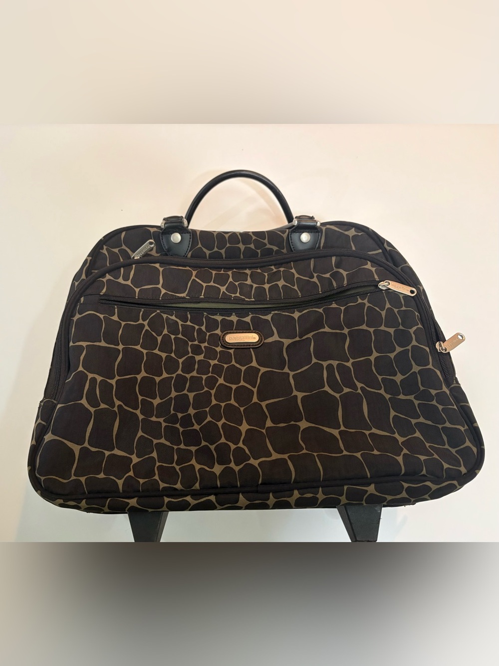 Baggallini Brown Giraffe-Print Laptop Bag